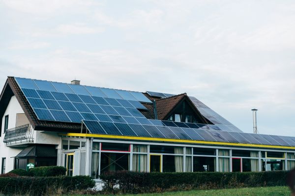 Top stratégies pour optimiser l'énergie solaire avec des panneaux photovoltaïques